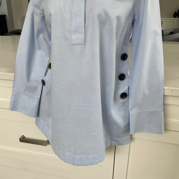 Chico's Pull On 3 Button Cotton Tunic Top w Lg Button Detail Lt Blue Sz 2P NWOT - Picture 2 of 13